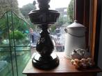 OLIE  LAMP VAN OPALINE GLAS BEWERKT MET EMAILLE VERSIERING, Antiek en Kunst, Ophalen of Verzenden