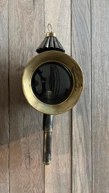 Oude koperen trein lamp beschikbaar voor biedingen