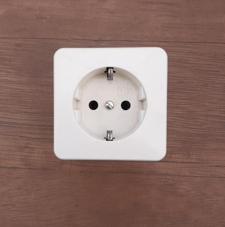 Opbouw Stopcontact met Randaarde, Huis en Inrichting, Lampen | Overige, Zo goed als nieuw, Ophalen