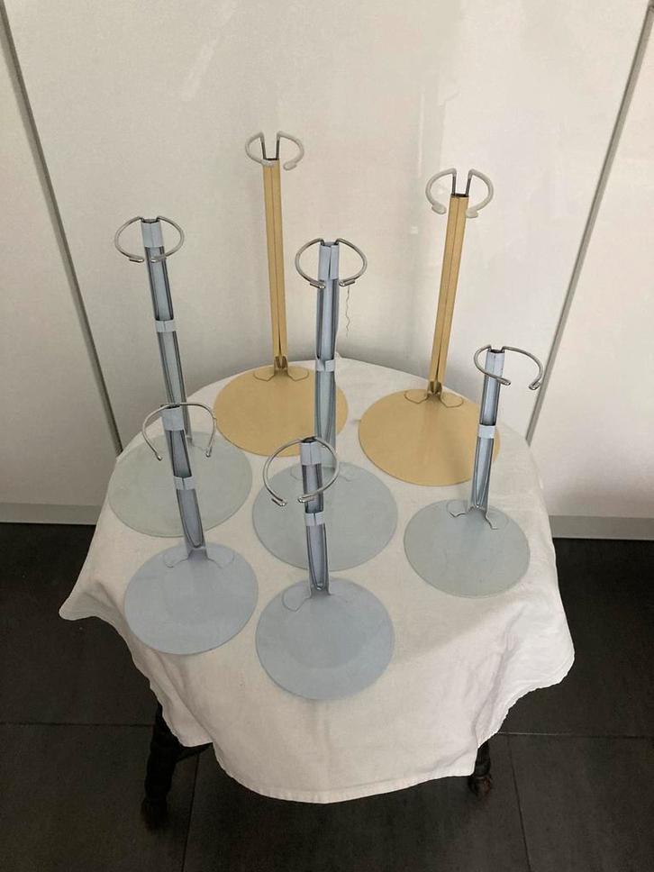 POPPENSTANDAARD METAAL. Uitschuifbaar, Verzamelen, Poppen, Gebruikt, Accessoires, Ophalen of Verzenden