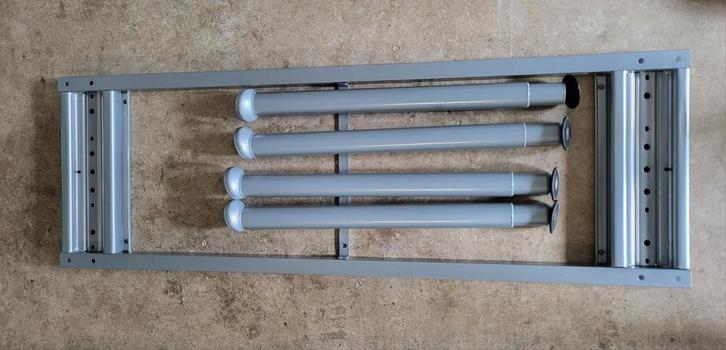 Ikea Galant Bureau Onderstel + Poten Zilver, Huis en Inrichting, Tafelonderdelen, Gebruikt, Tafelblad, 100 tot 150 cm, Minder dan 50 cm