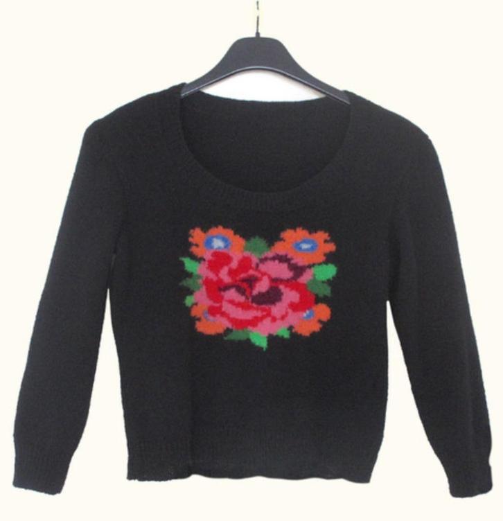 Trui Gebreid Maat S Handwerk Met ingebreid bloemmotief, Kleding | Dames, Truien en Vesten, Zo goed als nieuw, Maat 36 (S), Zwart