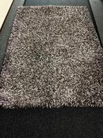 mooi hoogpolig vloerkleed (grijs/paars) in nieuwstaat, Huis en Inrichting, Stoffering | Tapijten en Kleden, Ophalen, 150 tot 200 cm