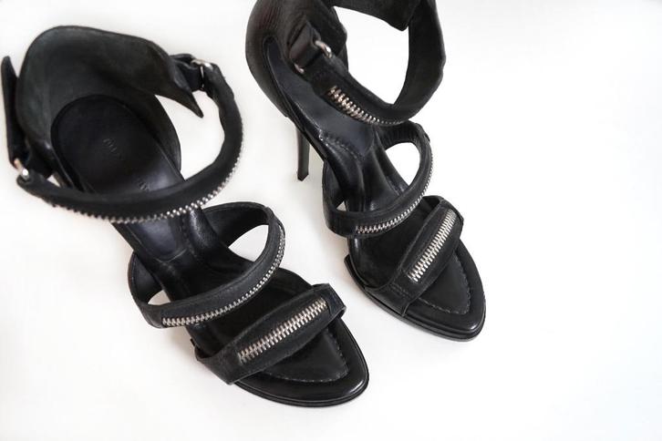 Alexander Wang hoge sandalen - zgan!, Kleding | Dames, Schoenen, Zo goed als nieuw, Sandalen of Muiltjes, Zwart, Ophalen of Verzenden