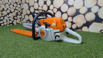 ZEER NETTE Stihl MS 271 Professionele Benzine Kettingzaag beschikbaar voor biedingen