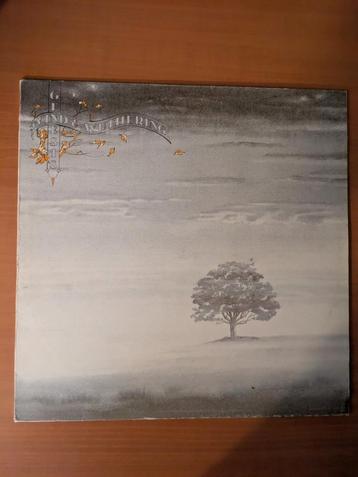 Genesis - Wind & Wuthering lp beschikbaar voor biedingen