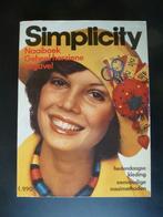 Simplicity naaiboek, Hobby en Vrije tijd, Ophalen of Verzenden, Zo goed als nieuw, Overige typen