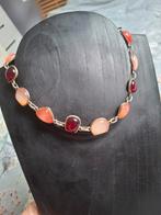 Mooie vintage ketting met ingelegde glasstenen, Verzenden, Zo goed als nieuw, Zilver, Overige materialen