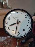 Vintage Van Doorn Elektrische Schoolklok, Ophalen of Verzenden, Gebruikt, Analoog, Wandklok