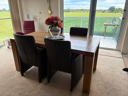 Eettafel met 4 stoelen, Huis en Inrichting, Complete eetkamers, Zo goed als nieuw, Ophalen