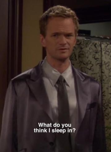Suitjama, pyjama, Barney Stinson van 'How I met your mother' beschikbaar voor biedingen