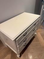 Gratis af te halen commode kastje, Huis en Inrichting, Slaapkamer | Nachtkastjes, Ophalen, Gebruikt, Hout, 70 cm of meer