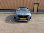 BMW 218i Active Tourer M-Pakket Automaat, Auto's, BMW, 75 €/maand, Particulier, 3 cilinders, Zilver of Grijs