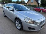 Volvo V60 1.6 D2 AUT. Momentum ECC NAVI, Euro 5, Stof, Gebruikt, 4 cilinders