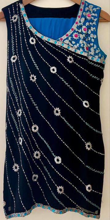 Zwarte Indiase Outfit beschikbaar voor biedingen