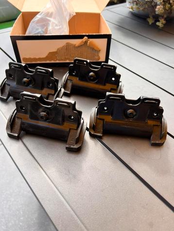 Thule kit set 4049 beschikbaar voor biedingen