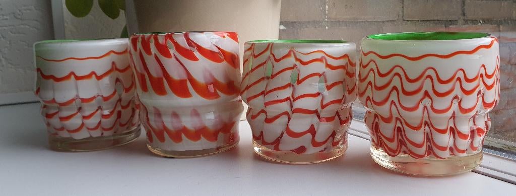 Murano handgeblazen glazen set (4x) rood/wit/groen, Antiek en Kunst, Ophalen of Verzenden