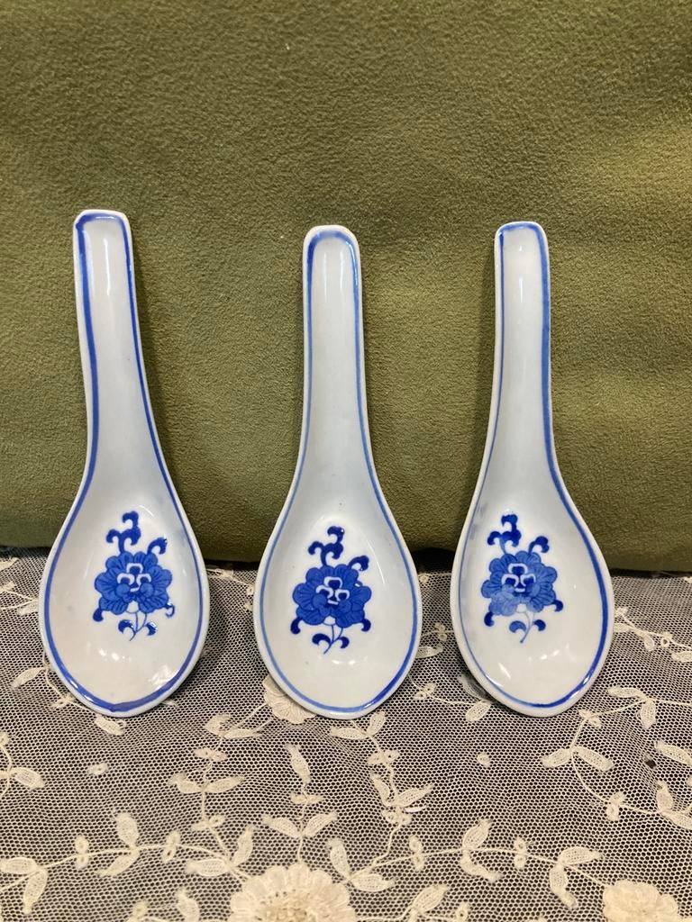 3 Chinese rijstlepels blauwe bloem (020525), Ophalen of Verzenden, Zo goed als nieuw, Porselein, Overige stijlen