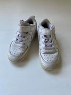 Leuke witte Nike sneakers (26), Gebruikt, Schoenen, Ophalen of Verzenden, Nike