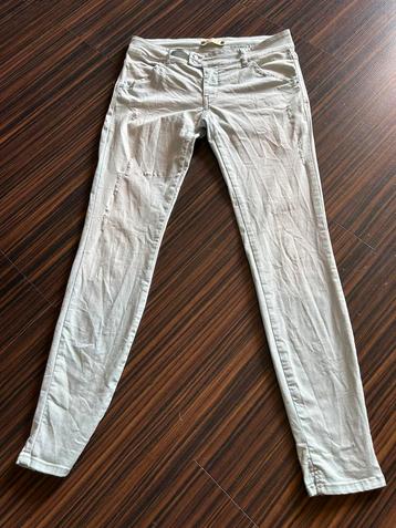 MET Jeans zomerbroek beschikbaar voor biedingen