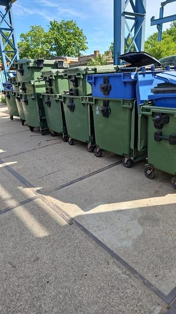 Rolcontainers/ Afval containers beschikbaar voor biedingen