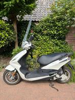 Piaggio New Fly, Fietsen en Brommers, Scooters | Piaggio, Ophalen, Gebruikt, Maximaal 45 km/u, Fly