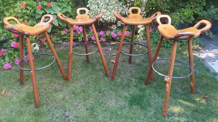 4 Vintage Houten Barkrukken met Voetsteun, Huis en Inrichting, Barkrukken, Gebruikt, 60 tot 90 cm, Hout, Metaal, 4 krukken, Met voetsteun