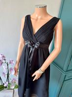 BANDOLERA cocktail jurk maat XS - zwart - strik, Kleding | Dames, Jurken, Ophalen of Verzenden, Zo goed als nieuw, Maat 34 (XS) of kleiner