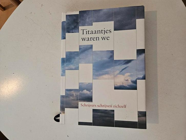 Titaantjes waren we, Boeken, Literatuur, Zo goed als nieuw, Verzenden