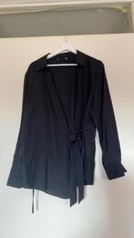 Zwarte blouse L overslag leuk met oranje of goudkleurig top, Kleding | Dames, Blouses en Tunieken, Ophalen of Verzenden, Zo goed als nieuw