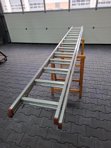 Aluminium Schuifladder - 2x14 Sporten beschikbaar voor biedingen