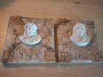 2 Antieke marmeren- biscuit plaquettes- Christus-Maria, Ophalen of Verzenden