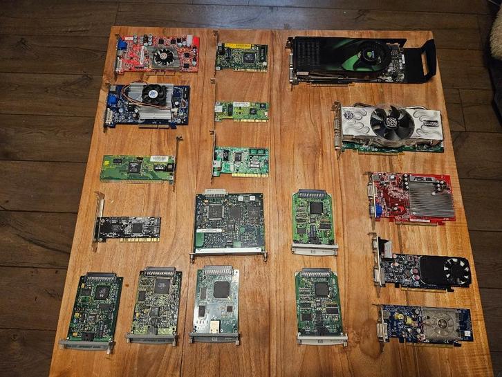 Doos vol oude PC insteekkaarten, Computers en Software, Vintage Computers, Ophalen of Verzenden