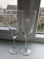 Te huur: champagne glazen gegraveerd, Ophalen, Zo goed als nieuw, Geboorte of Huwelijk