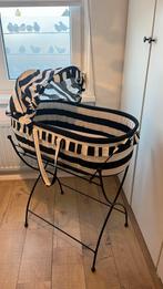 Reiswieg op standaard, Zwart/gestreept, Ophalen, Zo goed als nieuw, Reisbedje