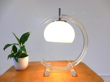 Vintage Plexiglas Tafellamp Dressoir Lamp Space Age Jaren70 beschikbaar voor biedingen