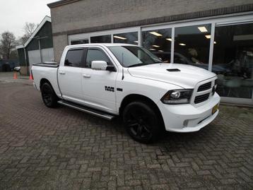 Dodge Ram 1500 5.7 V8 4x4 Crew Cab 5'7 sport Zeer netjes! beschikbaar voor biedingen