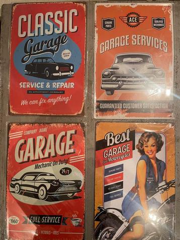 Metalen plaatjes beschikbaar voor biedingen