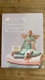 Tone Finnanger - Tilda with love, Boeken, Tone Finnanger, Ophalen of Verzenden, Zo goed als nieuw, Borduren en Naaien