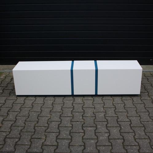 Laag design sideboard Alea Kettnaker | ZGAN, Huis en Inrichting, Kasten | Dressoirs, Zo goed als nieuw, 150 tot 200 cm, 25 tot 50 cm