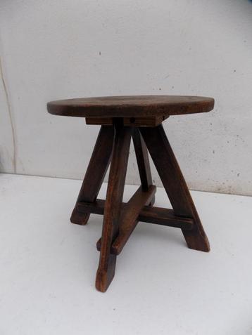 Vintage antieke kruk bijzettafel art deco arts en craft beschikbaar voor biedingen