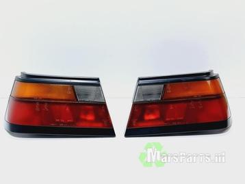 Achterlichtset links + rechts van een Nissan Sunny beschikbaar voor biedingen