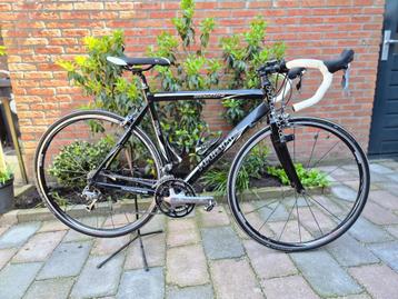 Race fiets  beschikbaar voor biedingen