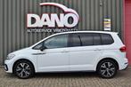 Volkswagen Touran 1.5 TSI DSG Highline R-Line LED/ACC/Keyles, Auto's, Zwart, 4 cilinders, 150 pk, Wit