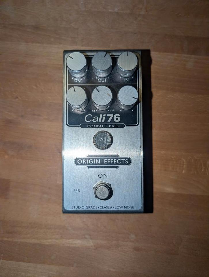 Origin Effects Cali76 Compact Bass Compressor, Muziek en Instrumenten, Effecten, Zo goed als nieuw, Compressor, Ophalen of Verzenden