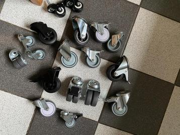 ***meubelwielen / zwenkwielen*** voor meubels of transport beschikbaar voor biedingen