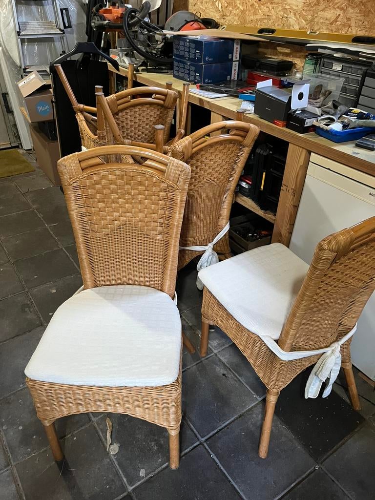 6 rotan eetkamerstoelen, ERMELO, Ophalen, Bruin, Riet of Rotan, Zo goed als nieuw