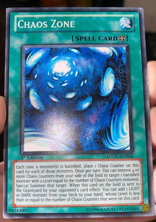 Yu-Gi-Oh! Chaos Zone SDDC 1st Edition !, Hobby en Vrije tijd, Verzamelkaartspellen | Yu-gi-Oh!, Gebruikt, Losse kaart, Ophalen of Verzenden