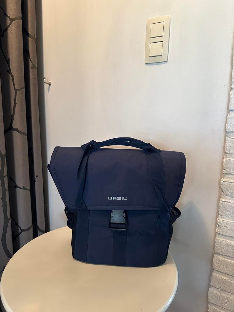 basil fietstas donker blauw, Ophalen of Verzenden, Zo goed als nieuw