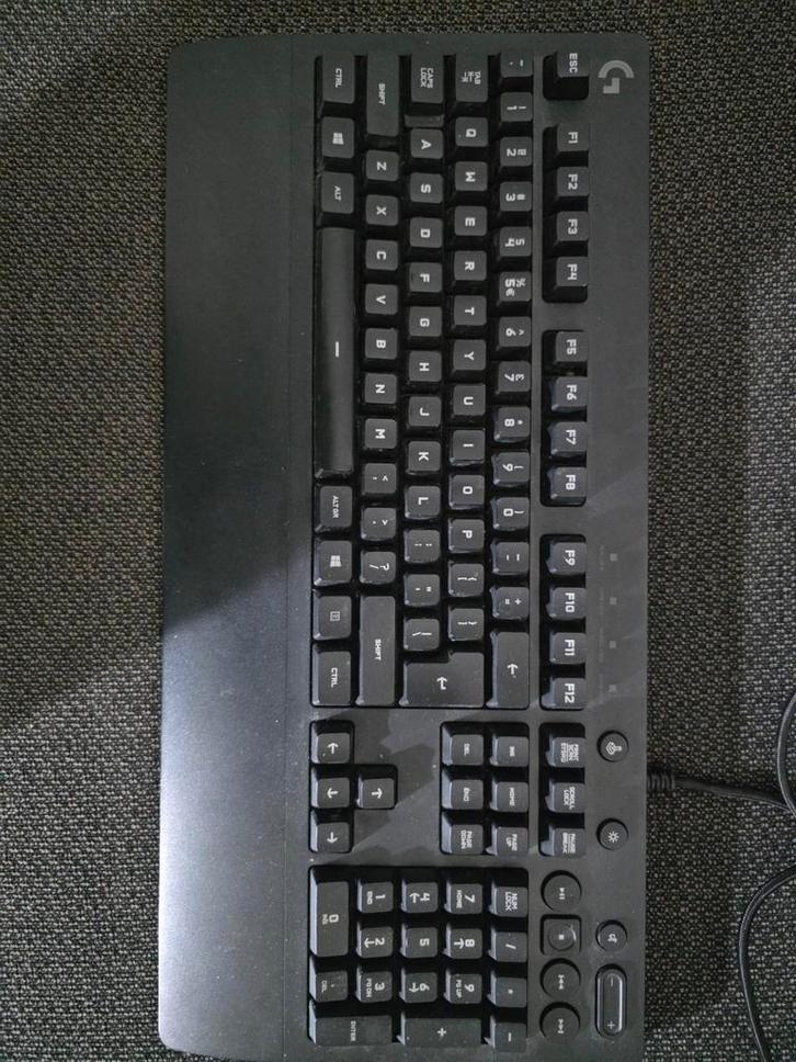 Logitech G213 Gaming Toetsenbord, Computers en Software, Toetsenborden, Ophalen of Verzenden